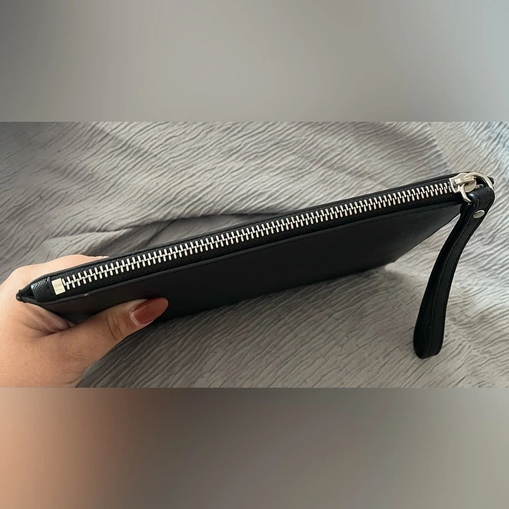 Michael Kors XL Zip Clutch Smooth Leather Signature Logo Checker Wristlet Black
